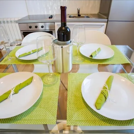 Karlo In Stinjan Pula