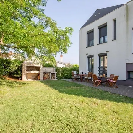 Apartamento Karlo In Stinjan *