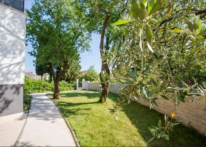 Apartment Karlo In Stinjan Pula