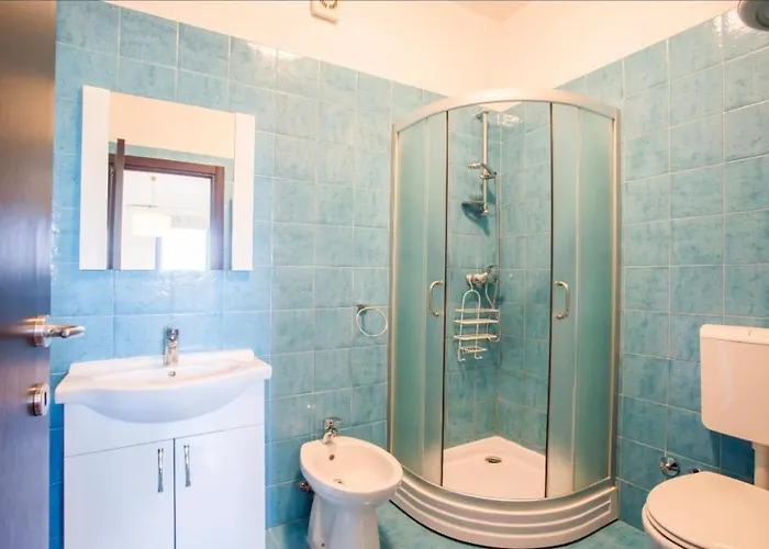 Karlo In Stinjan * Pula